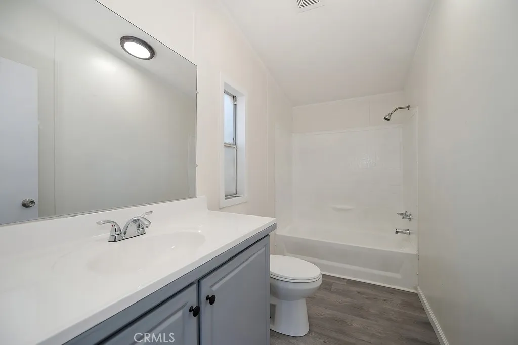 https://cdn.realtyfeed.com/cdn/127/306446716/ca2434b79dfb5282288c0ab1d9204aa8.webp