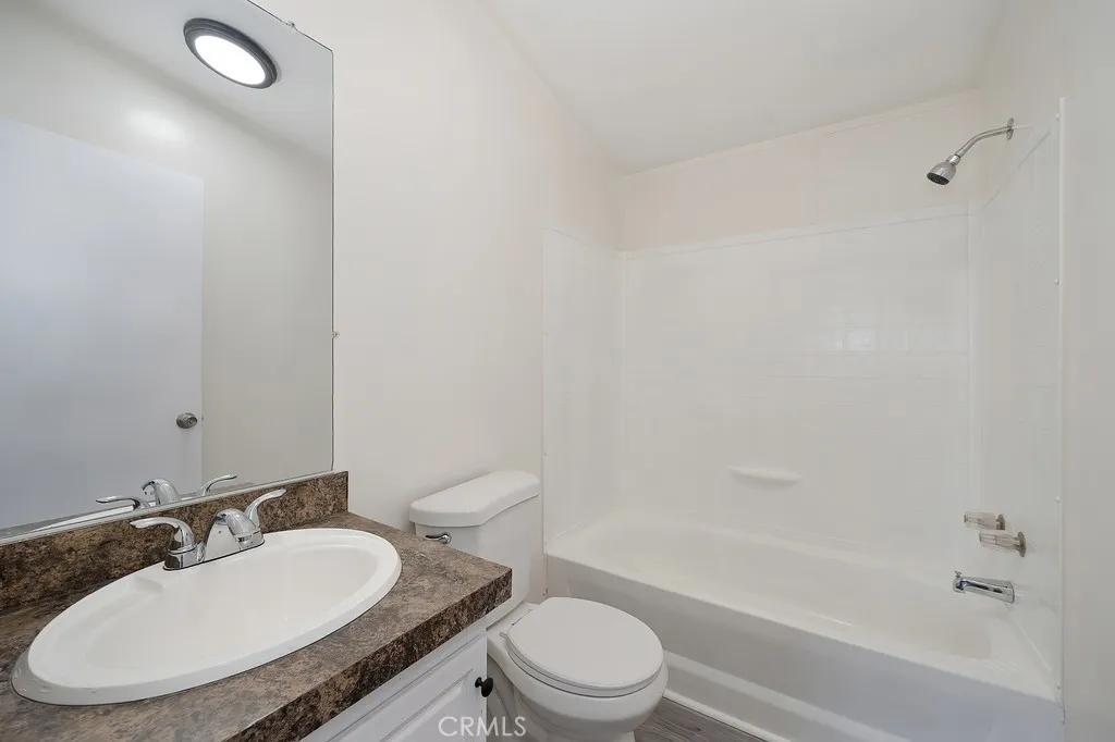 https://cdn.realtyfeed.com/cdn/127/306446716/e49e7788ca92983782fb05cb285bc3d7.webp