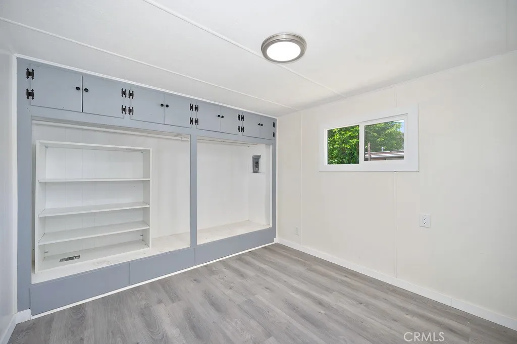 https://cdn.realtyfeed.com/cdn/127/306446717/2c29481e2351169adc43a3b692090b07.webp