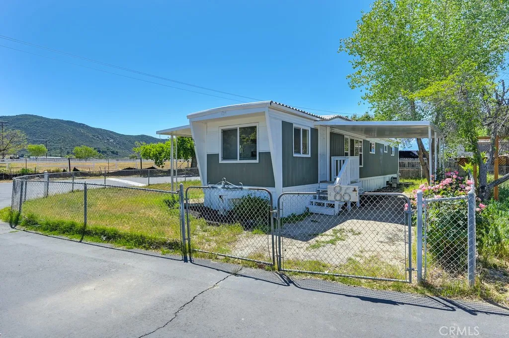 https://cdn.realtyfeed.com/cdn/127/306446717/cc12d3a2494df470835c585e05786db7.webp