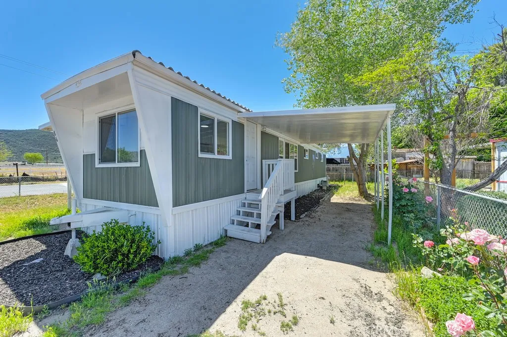 https://cdn.realtyfeed.com/cdn/127/306446717/d091ce597177ee72698492b8af4ff64e.webp