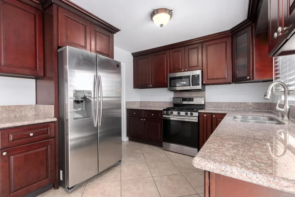 https://cdn.realtyfeed.com/cdn/127/306446732/14d61c19d7630e939d025e339c9205f6.webp