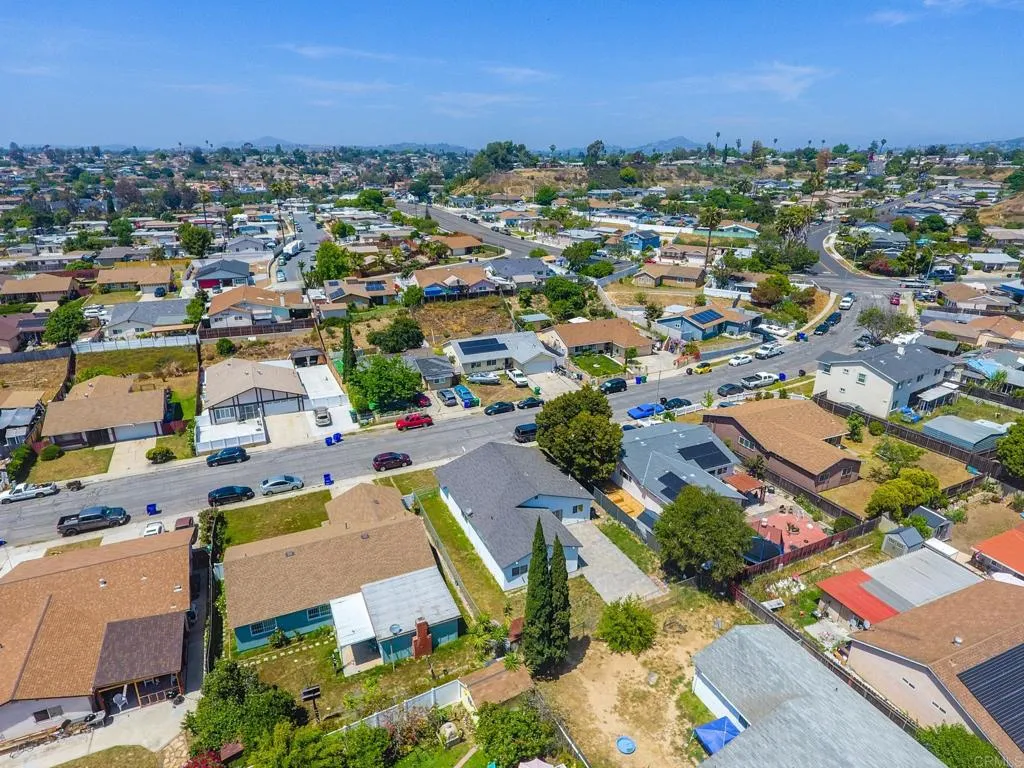 https://cdn.realtyfeed.com/cdn/127/306446732/c3a84ce99d28432e09bad096ea91c756.webp