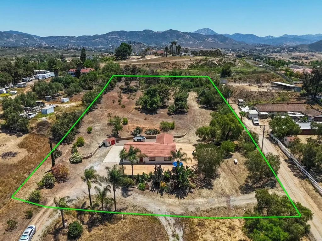 https://cdn.realtyfeed.com/cdn/127/306446848/09f504bc7cf4ab9557e021419d8a0d26.webp