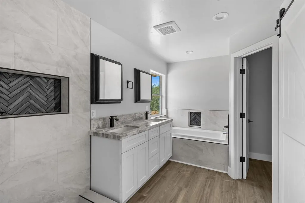 https://cdn.realtyfeed.com/cdn/127/306447139/3d1bfad001f90f04a89fda080c30b2f5.webp