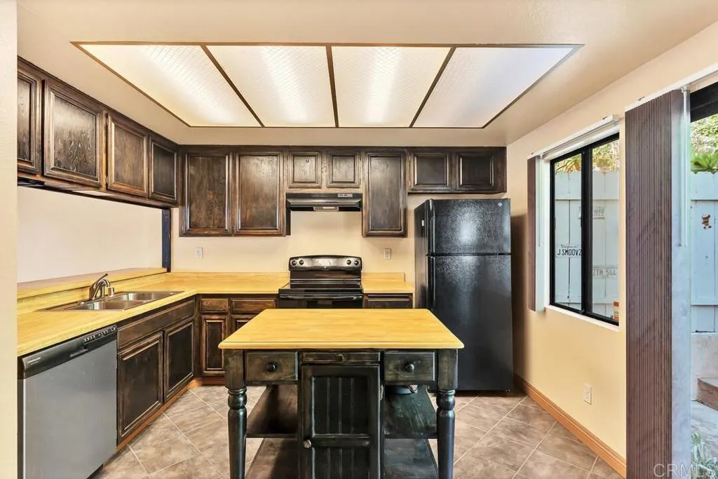 Photo #5: PTP2503740 Listing 