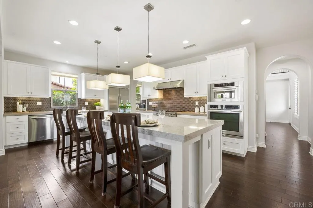https://cdn.realtyfeed.com/cdn/127/306447320/10b9fbb59740f536ae0276216d1d0cff.webp