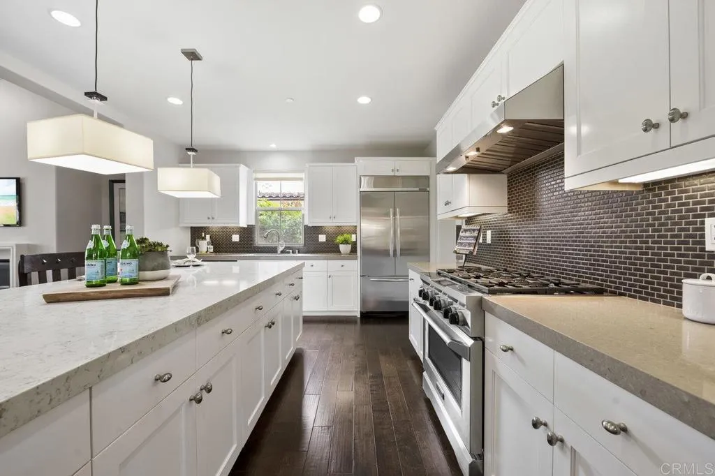 https://cdn.realtyfeed.com/cdn/127/306447320/4b5704c3d53c075ac39b3e6af03645e8.webp
