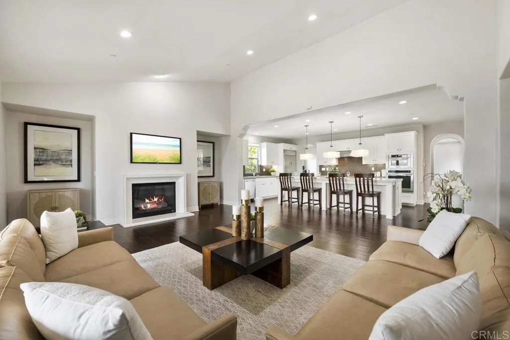 https://cdn.realtyfeed.com/cdn/127/306447320/b19a2c9d65f7d75586c479d907ad5050.webp