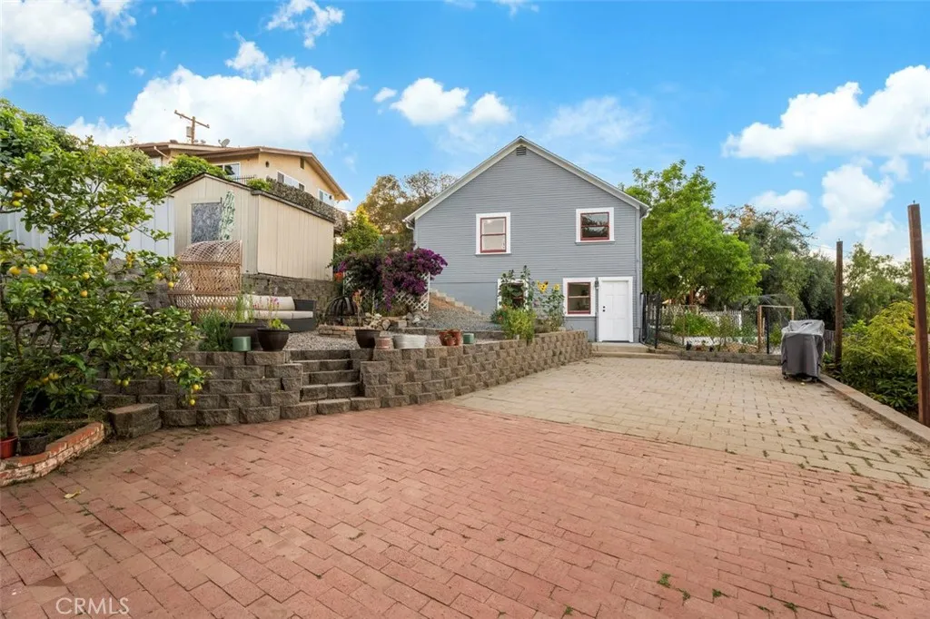 https://cdn.realtyfeed.com/cdn/127/306447438/2c7153ea9d49792b533aee16b4e7dd7c.webp