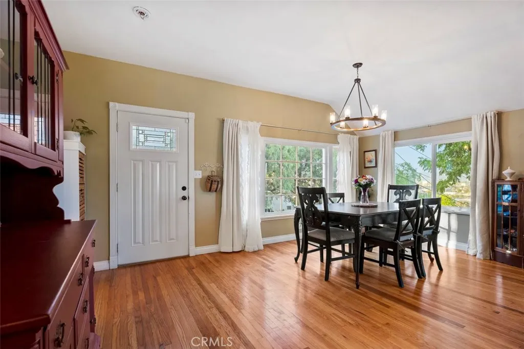https://cdn.realtyfeed.com/cdn/127/306447438/c0e2ed73828e8fbcfdda15ab88538e28.webp