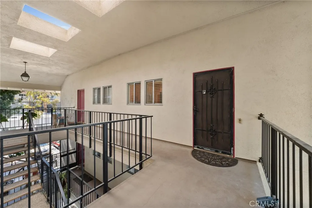 2338  Avenida Sevilla