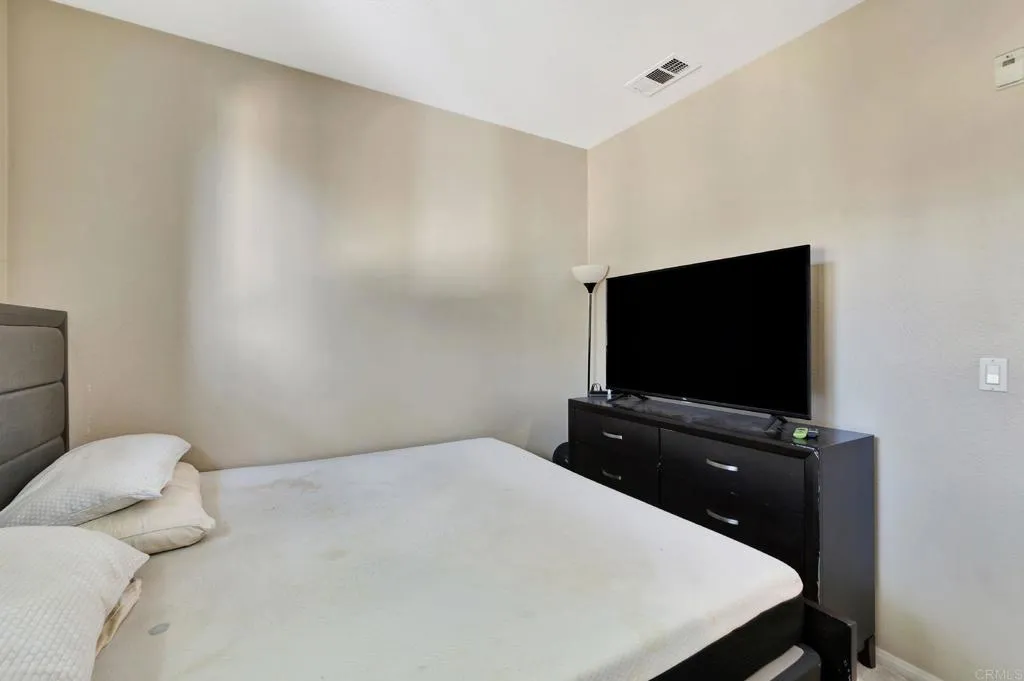 https://cdn.realtyfeed.com/cdn/127/306447575/5b5c8f1f0278a7e98b0515b7d2f765df.webp
