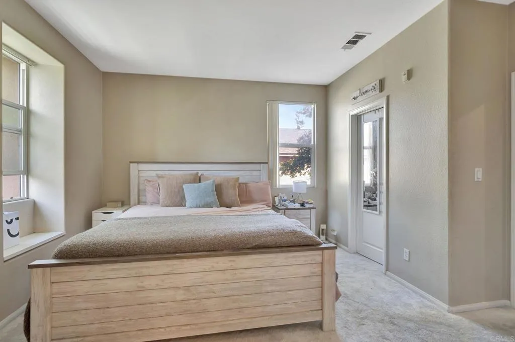 https://cdn.realtyfeed.com/cdn/127/306447575/6e457dda6388fe06dd15803af8688662.webp