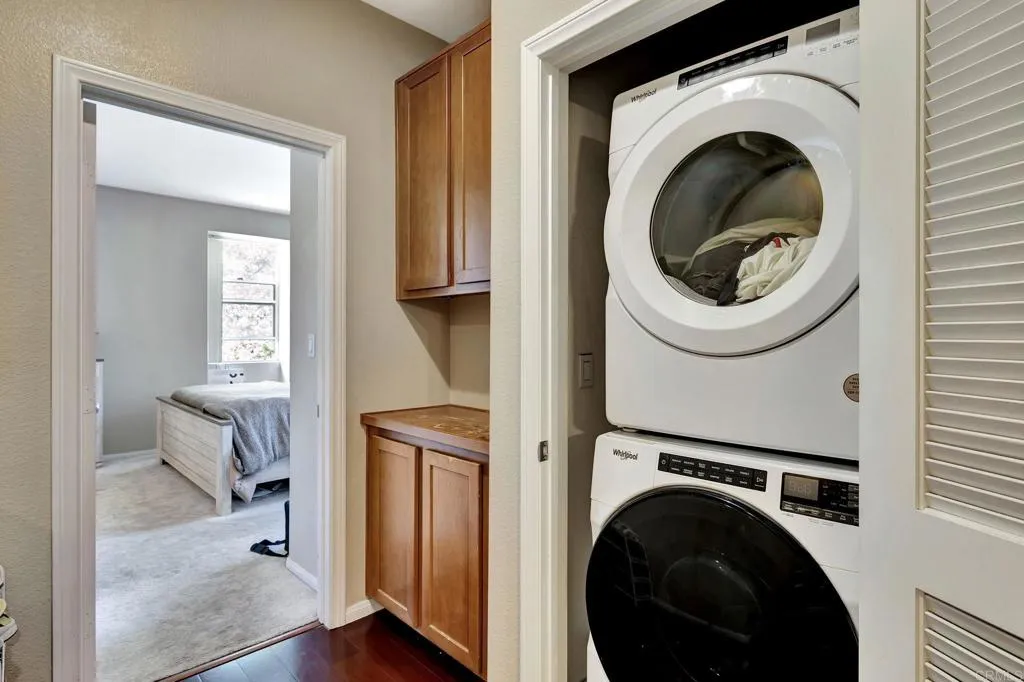 https://cdn.realtyfeed.com/cdn/127/306447575/8f9d2f81e0114205269596ecae46557d.webp