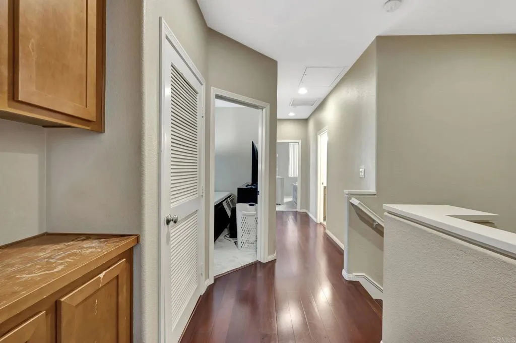 https://cdn.realtyfeed.com/cdn/127/306447575/9d30d236fe328447af71dcbebfaf3fc1.webp