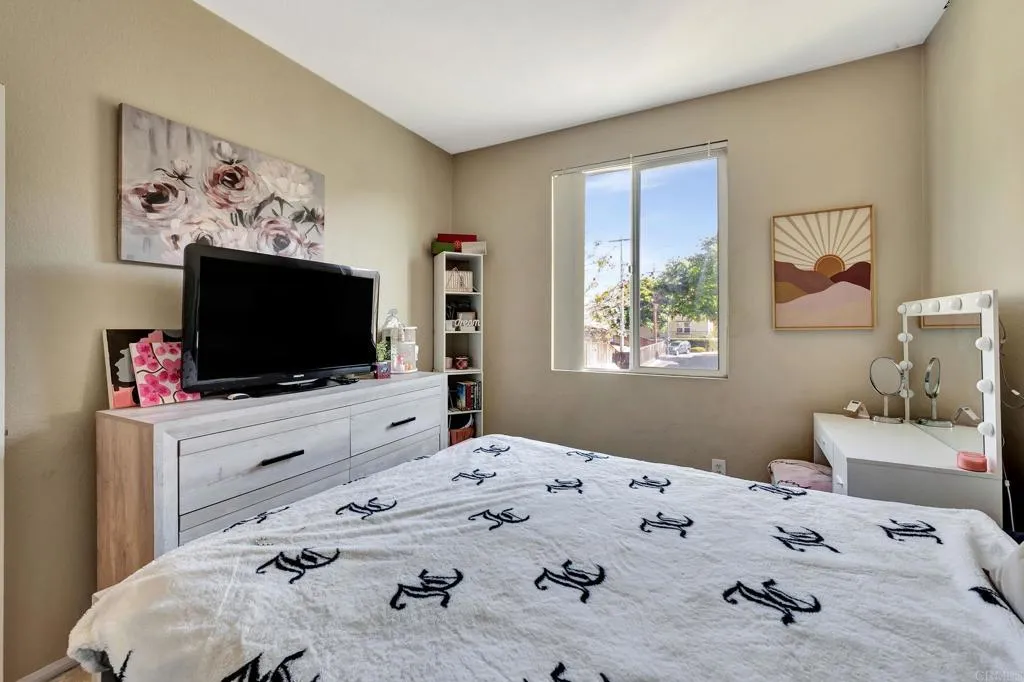 https://cdn.realtyfeed.com/cdn/127/306447575/eb8c2491c96d50470fb52c3ac2c7302a.webp