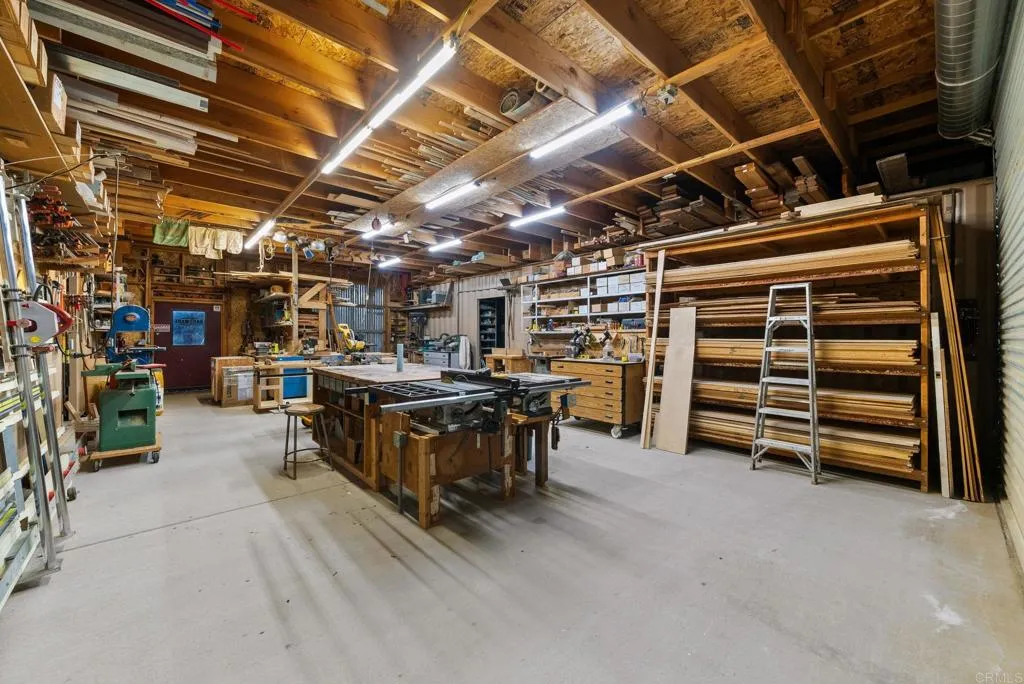 https://cdn.realtyfeed.com/cdn/127/306447597/2e6d290a2acfad7506119de183d89845.webp