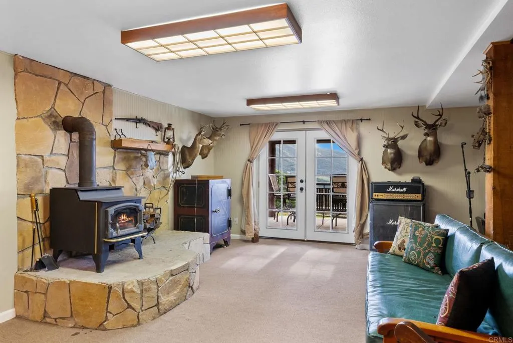 https://cdn.realtyfeed.com/cdn/127/306447597/6bdcda6de8838827f898e6ce14266dfb.webp