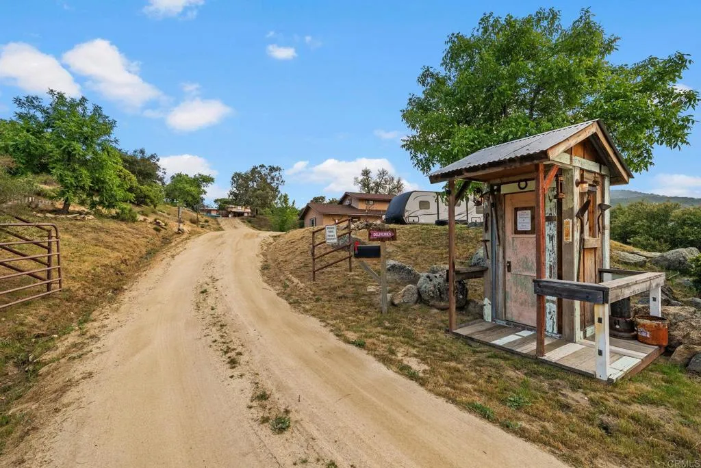 https://cdn.realtyfeed.com/cdn/127/306447597/94b4c52809ef1665da92154dfd0b31e9.webp