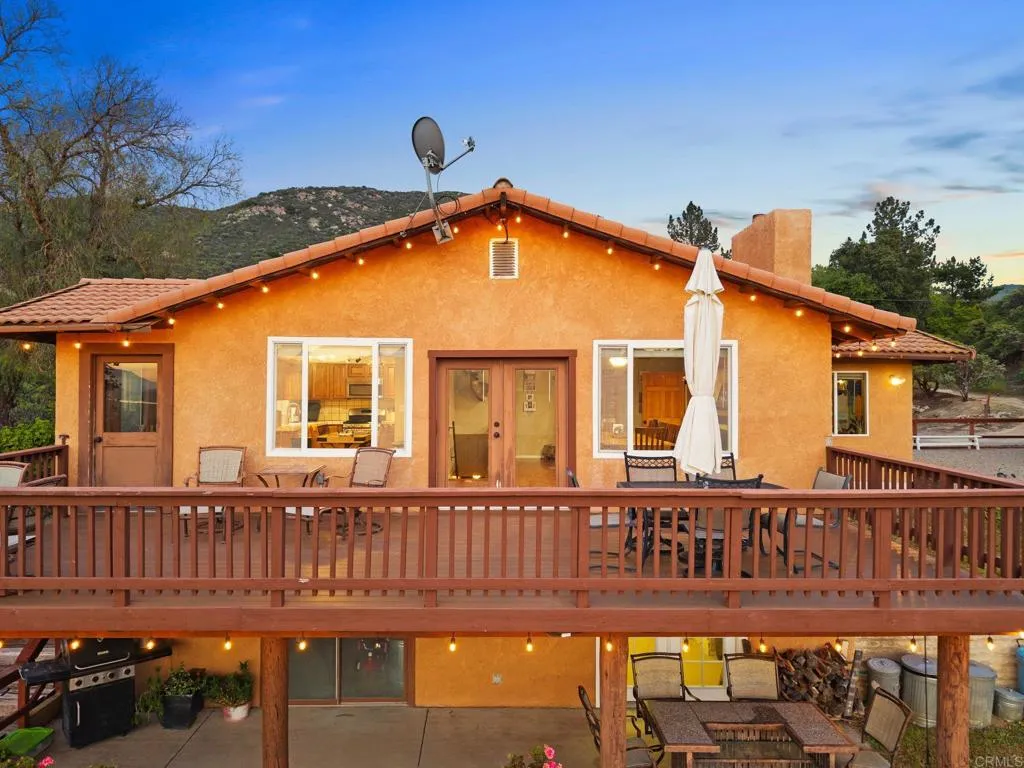 https://cdn.realtyfeed.com/cdn/127/306447597/9a5a820866aceea065123155562578ba.webp