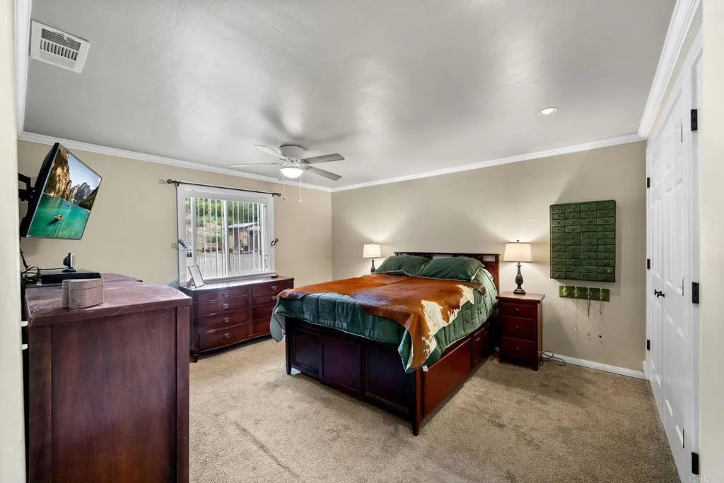 https://cdn.realtyfeed.com/cdn/127/306447597/e42c6f243c60f606f6841c2603f56f17.webp