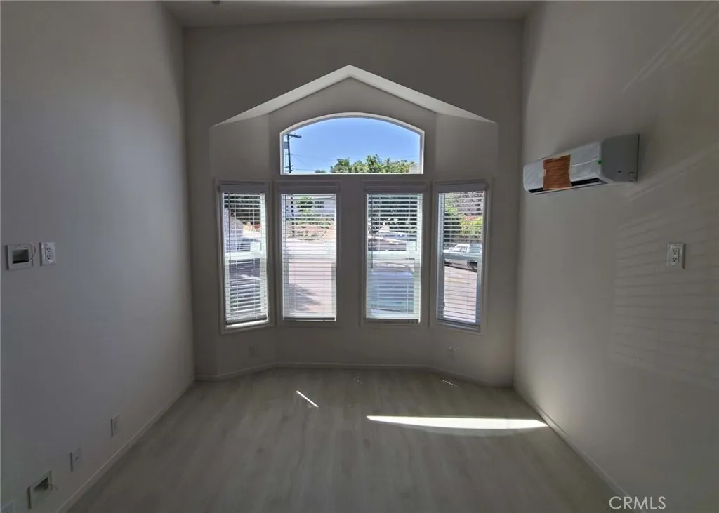 https://cdn.realtyfeed.com/cdn/127/306447622/21351da4376b8d8333f75e8544c13c9f.webp