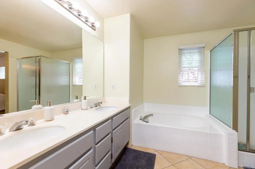 https://cdn.realtyfeed.com/cdn/127/306447691/2a06f5d23a4c725db0a49e5d46641c7d.webp