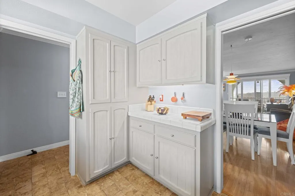 https://cdn.realtyfeed.com/cdn/127/306447762/4b1d7fdd409e5d8978998d4e60fc1463.webp