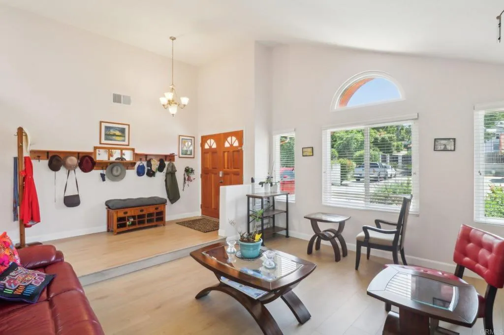 https://cdn.realtyfeed.com/cdn/127/306447771/c93fa7ad0a69a718cefde88bd5772e4f.webp