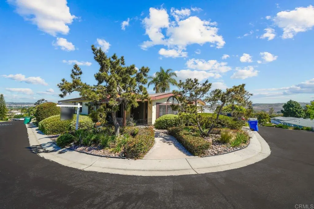 https://cdn.realtyfeed.com/cdn/127/306447919/2f23671da8c5ca5e43250f0784c65a1b.webp
