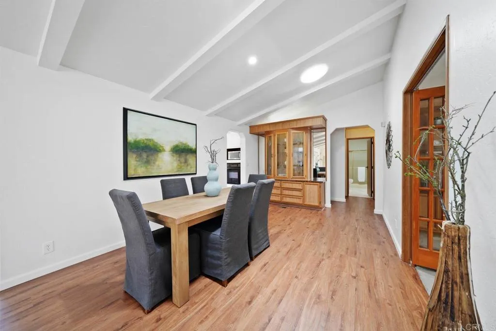 https://cdn.realtyfeed.com/cdn/127/306447919/85ae2fece3785a20bbb86d29c29b9907.webp