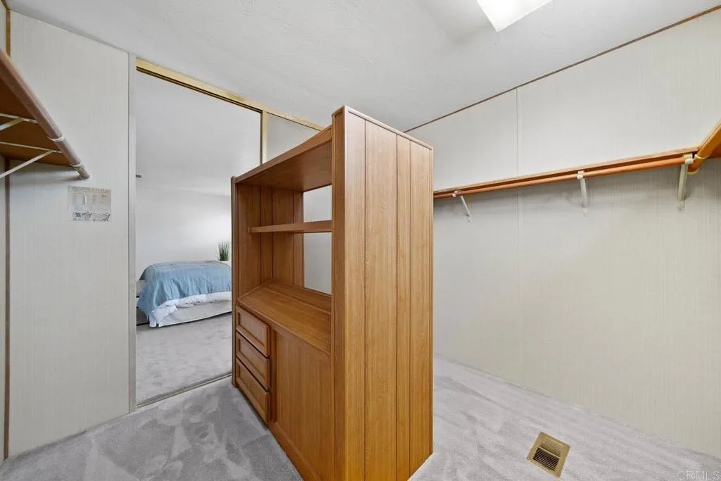 https://cdn.realtyfeed.com/cdn/127/306447919/dadab2a22041860c331731fe6de882f1.webp