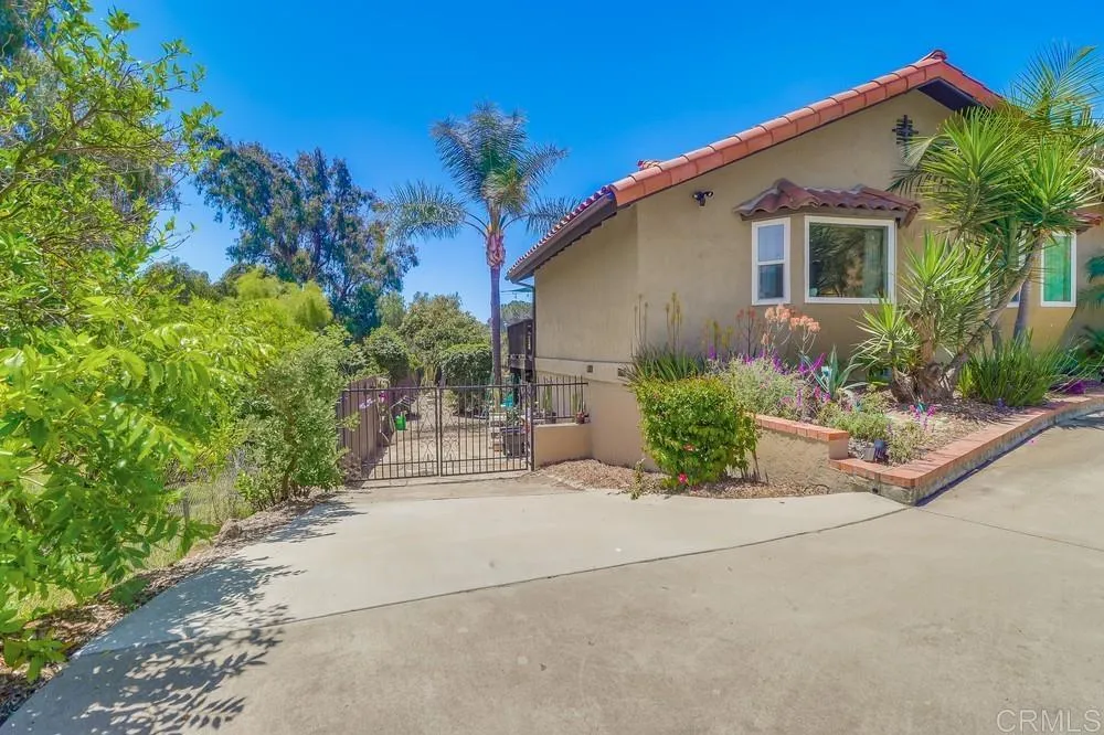 https://cdn.realtyfeed.com/cdn/127/306447950/0e0809d8038ef83fdffa8c2bee050d09.webp