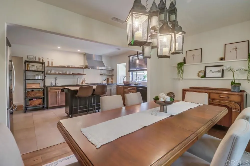 https://cdn.realtyfeed.com/cdn/127/306447950/198fba2360211b8197bfd838e63fc914.webp