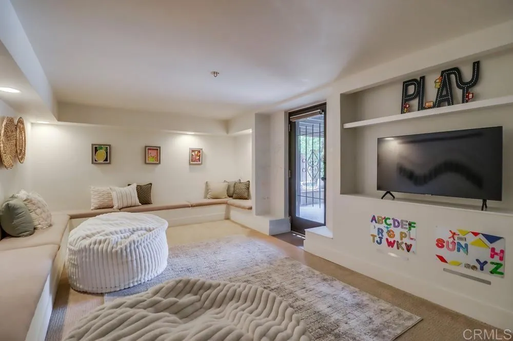 https://cdn.realtyfeed.com/cdn/127/306447950/326a5ac26df4407f28c03d0b8e92da3f.webp
