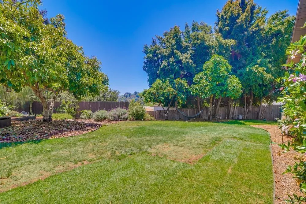 https://cdn.realtyfeed.com/cdn/127/306447950/335f529fa2a64c36ae3ab6222854f8dc.webp