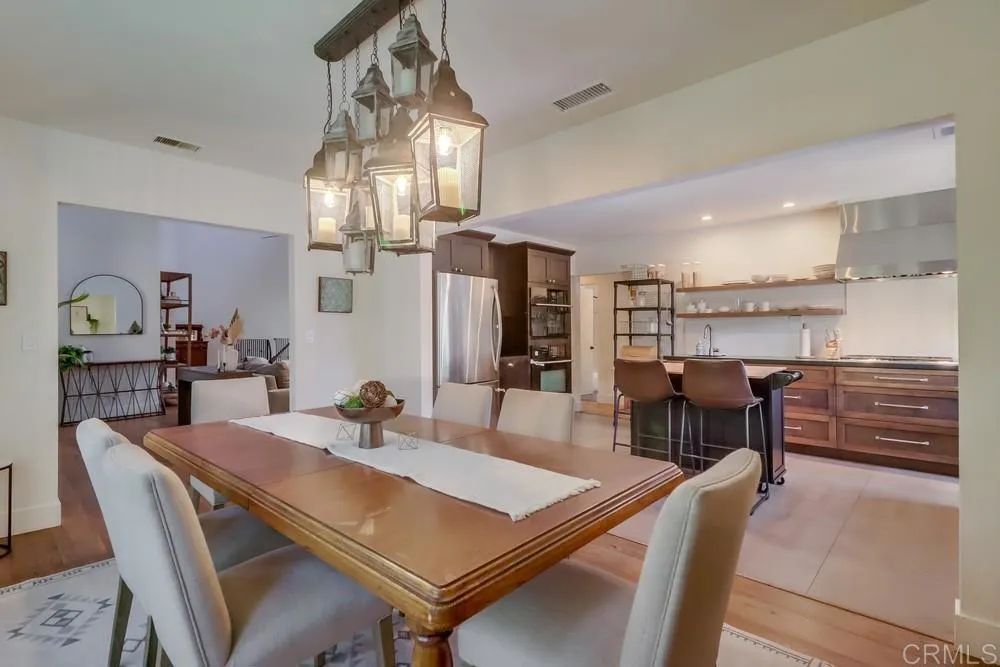 https://cdn.realtyfeed.com/cdn/127/306447950/a1a6d584a9c90628ef1831241e47d32d.webp