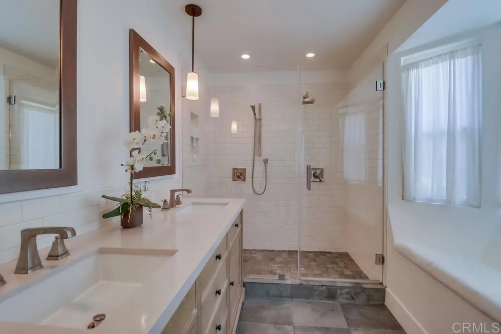 https://cdn.realtyfeed.com/cdn/127/306447950/e99d2f3e7669715a053682fa5e5de97d.webp