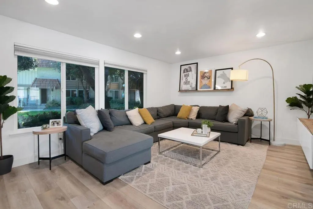 https://cdn.realtyfeed.com/cdn/127/306448035/359694dbec2b8318b01aec1875c34578.webp