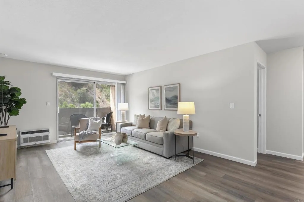 Photo #4: PTP2503789 Listing 