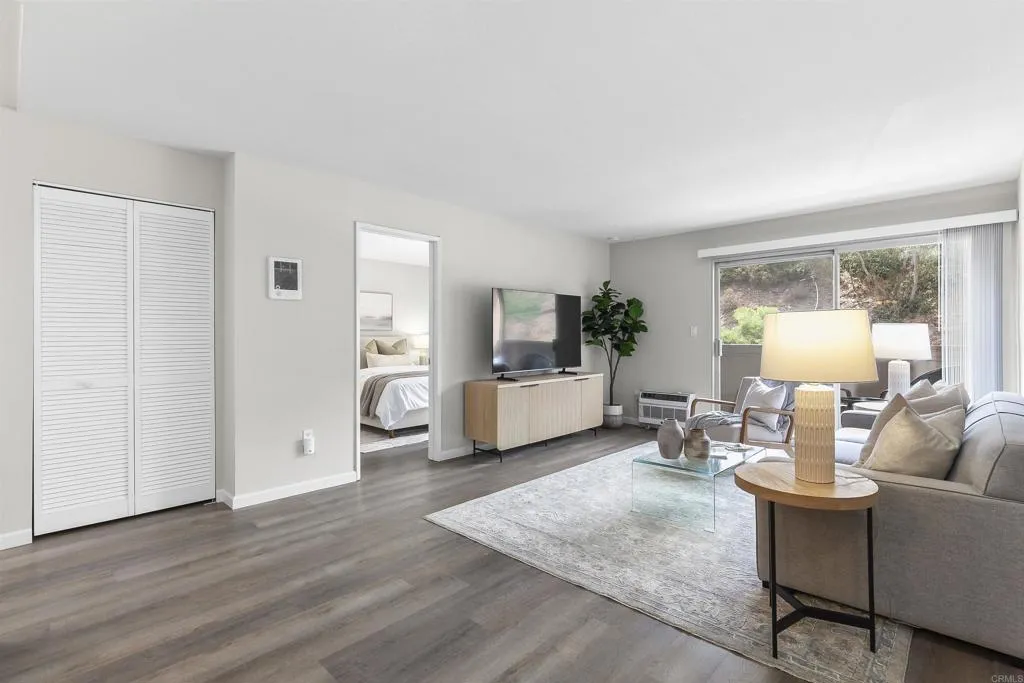 Photo #5: PTP2503789 Listing 