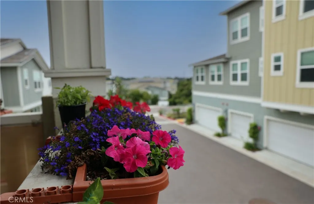 Photo #4: OC25085055 Listing 