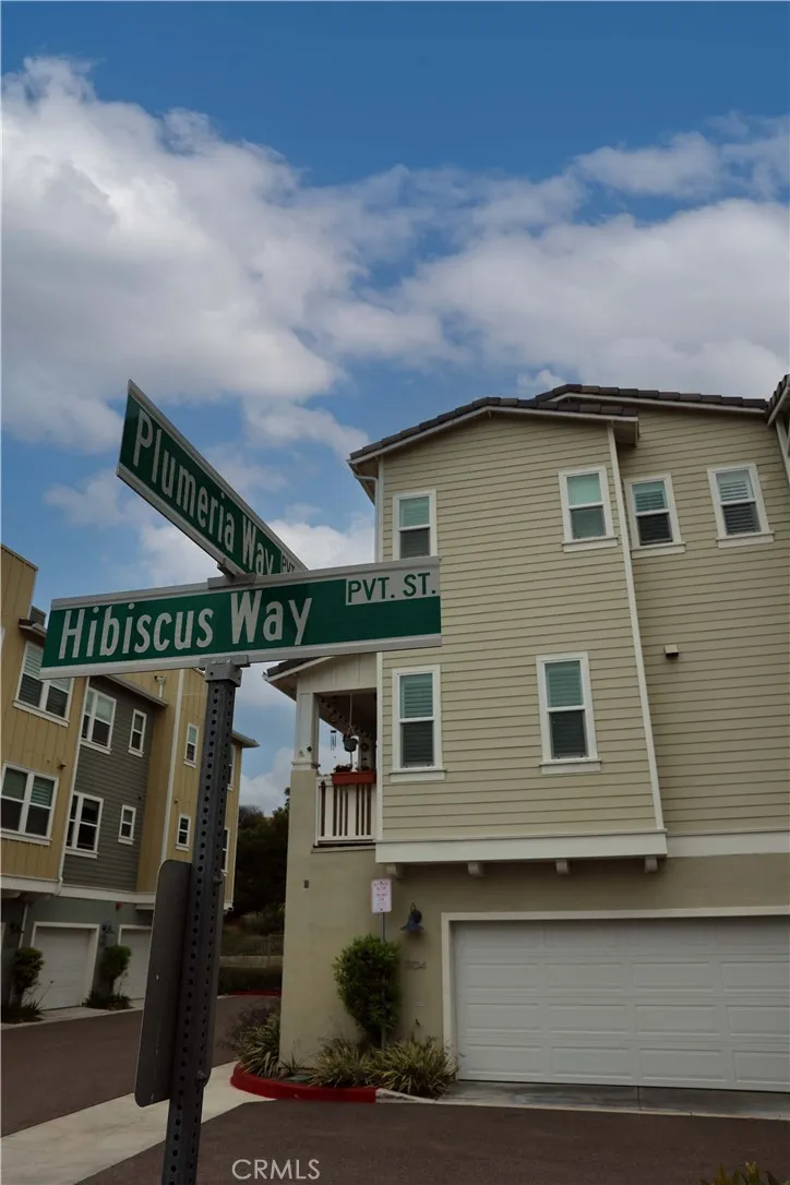 Photo #2: OC25085055 Listing 