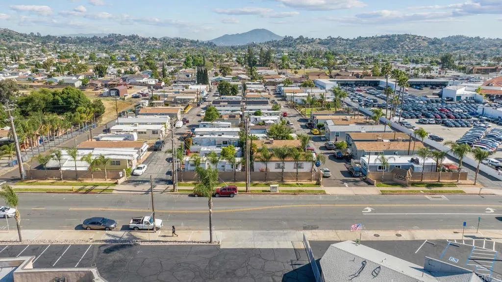 https://cdn.realtyfeed.com/cdn/127/306448250/4607df82d35696a0ed9372e919dee83d.webp