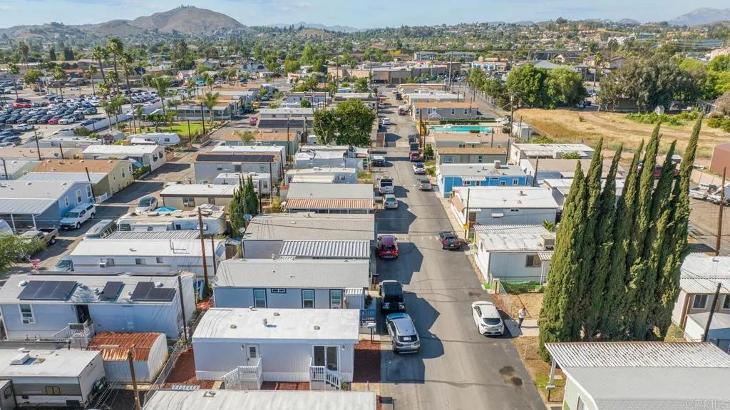 https://cdn.realtyfeed.com/cdn/127/306448250/b5851f91cb41128e8b7e52af23b7275c.webp