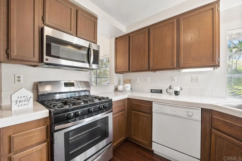 https://cdn.realtyfeed.com/cdn/127/306448264/6be6ebaac997e56301f0be52f19f2bd4.webp