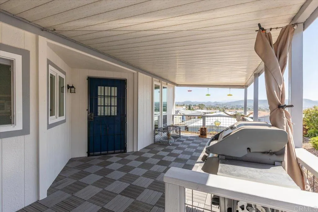 https://cdn.realtyfeed.com/cdn/127/306448365/098d775460190469f4c6da29328ebbd3.webp