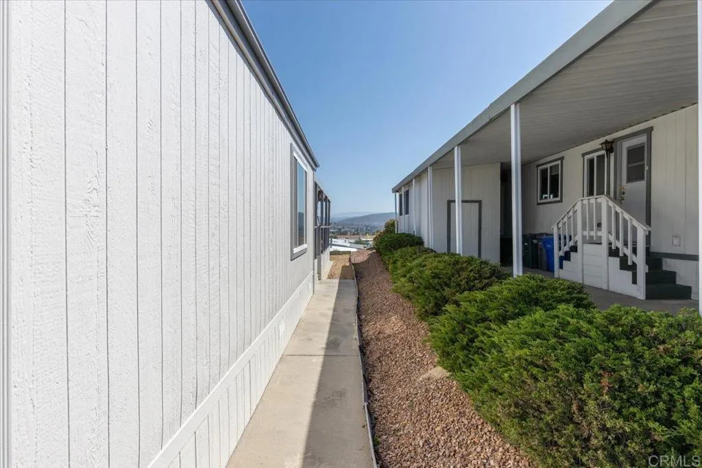 https://cdn.realtyfeed.com/cdn/127/306448365/93931119fee4e1f24f994e099aa3e03f.webp