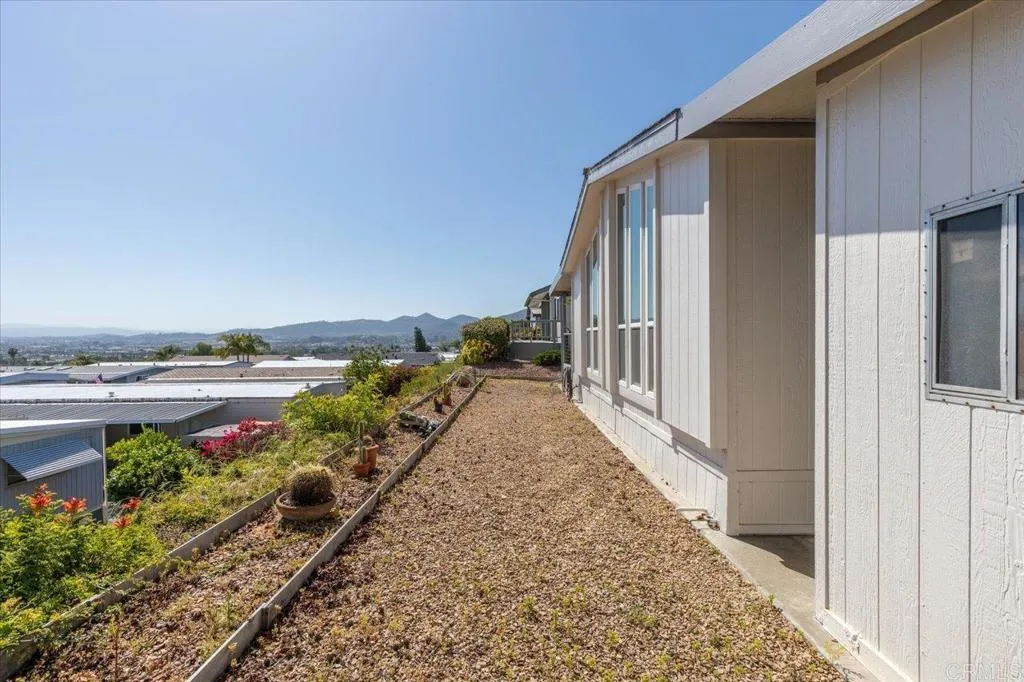 https://cdn.realtyfeed.com/cdn/127/306448365/a3d4e11234d277cad2fe7603453b248a.webp